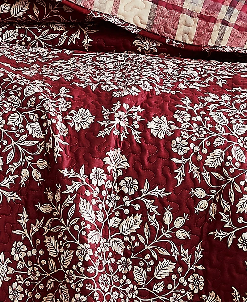Southshore Fine Linens Christmas Carol -Pc. Holiday Quilt Set