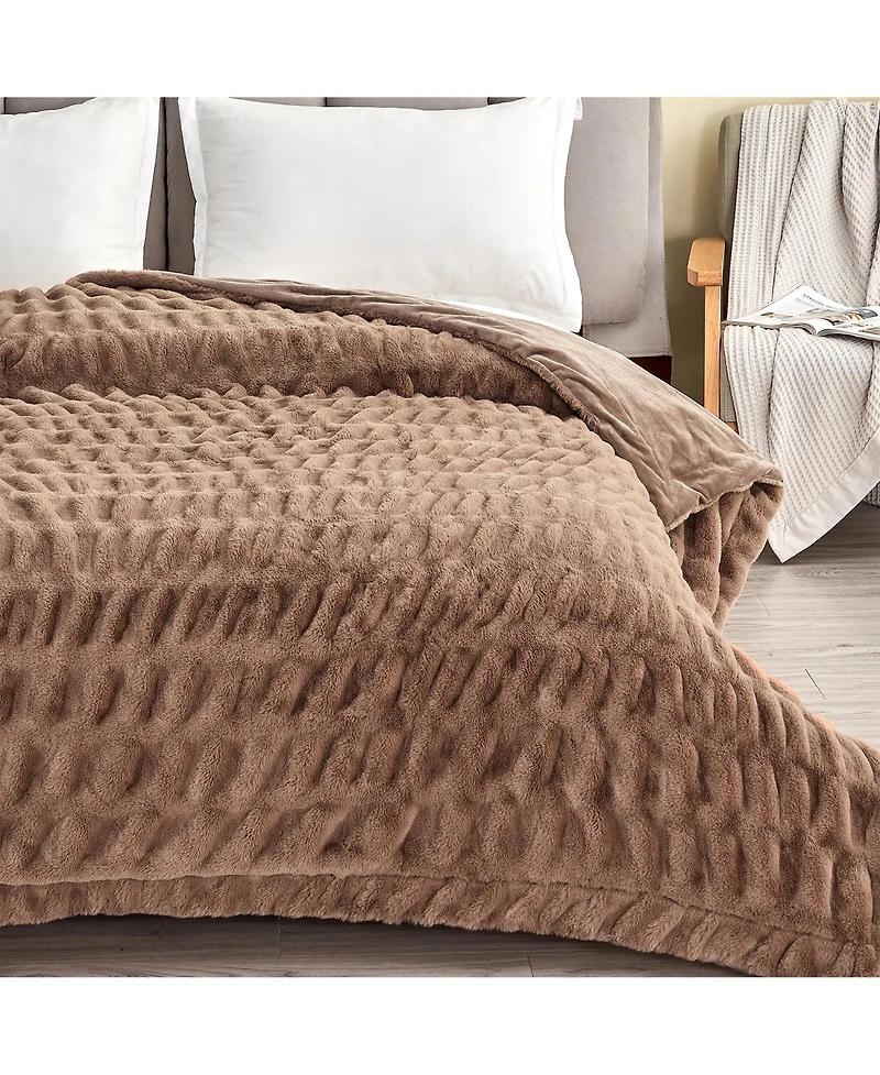 Linery & Co. Faux Fur Reversible Throw Blanket