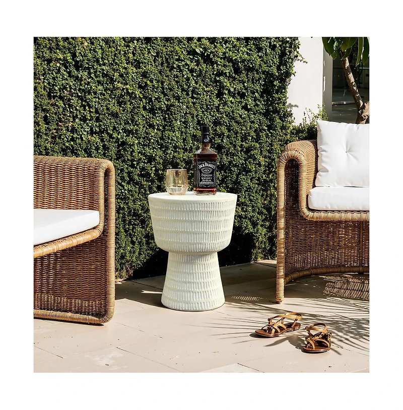 LuxenHome Outdoor and Indoor Round Spiral Pattern Side Table, Off White