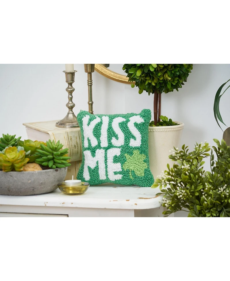 8" x 8" St. Patrick's Day "Kiss Me" Clover Hooked Small/Petite Accent Throw Pillow