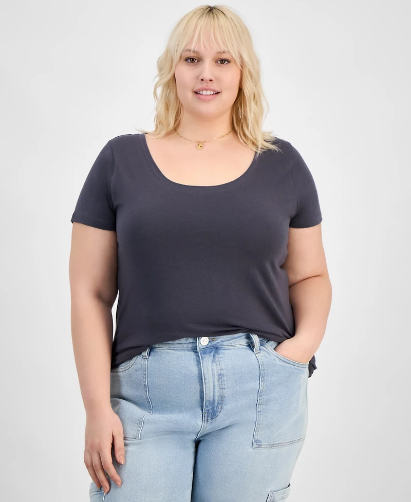 Aveto Trendy Plus Scoop-Neck T-Shirt