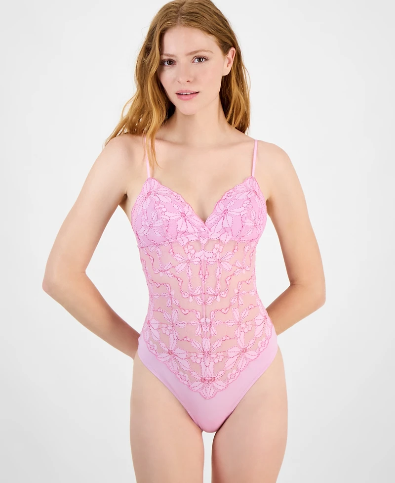 b.tempt'd by Wacoal Women's Feeling Famous Thong Bodysuit 936209