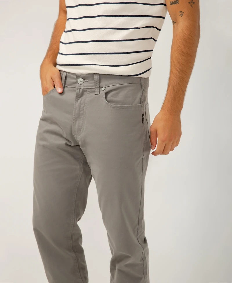 Silver Jeans Co. Men's Eddie Classic Athletic Fit Tapered Leg Essential Twill Pants