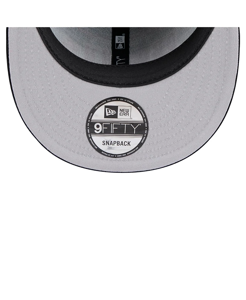 New Era Men's Black Chicago Bulls Throwback Display Corduroy 9FIFTY Snapback Hat