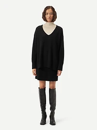 Gobi Cashmere Women's Relaxed-Fit V-Neck Sweater