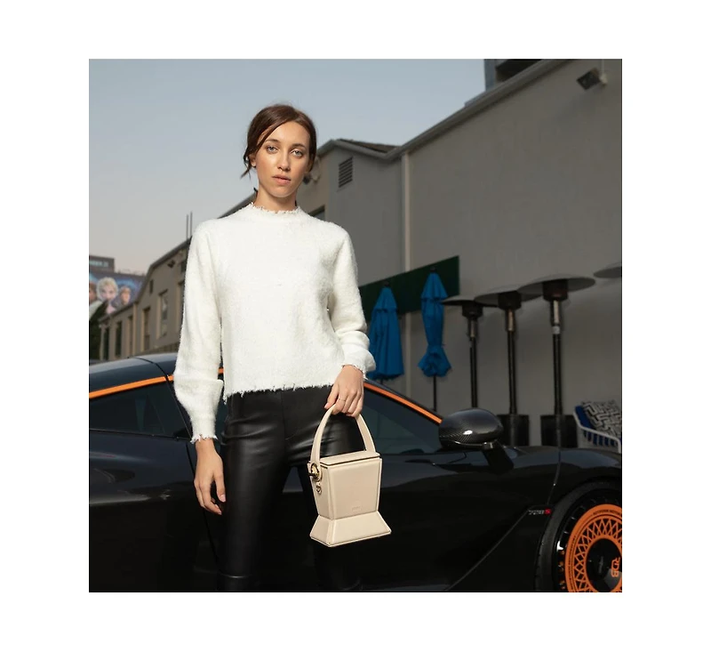 Susu Cream Leather Bucket Bag Off White Unique Leather Crossbody Purse Women's Handbag