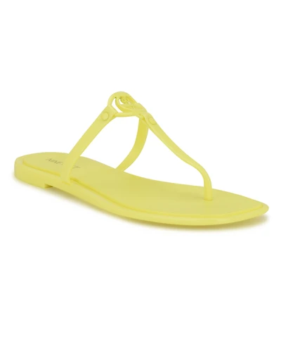 Nine West Women's Dacota T-Strap Square Toe Flat Sandals