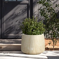 LuxenHome 2-Piece Marble Brown Ribbed Texture MgO Planter Set, Indoor and Outdoor