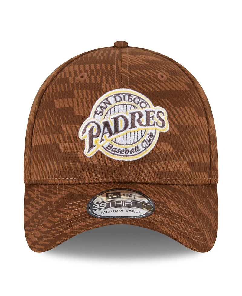 New Era Men's Brown San Diego Padres 2025 Mlb Clubhouse 39THIRTY Flex Hat
