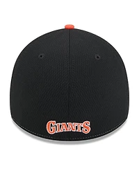New Era Men's Black/Orange San Francisco Giants 2025 Mlb Clubhouse 39THIRTY Flex Hat