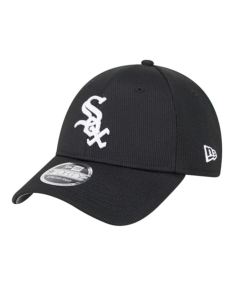 New Era Men's Black Chicago White Sox Pivot 9FORTY Adjustable Hat