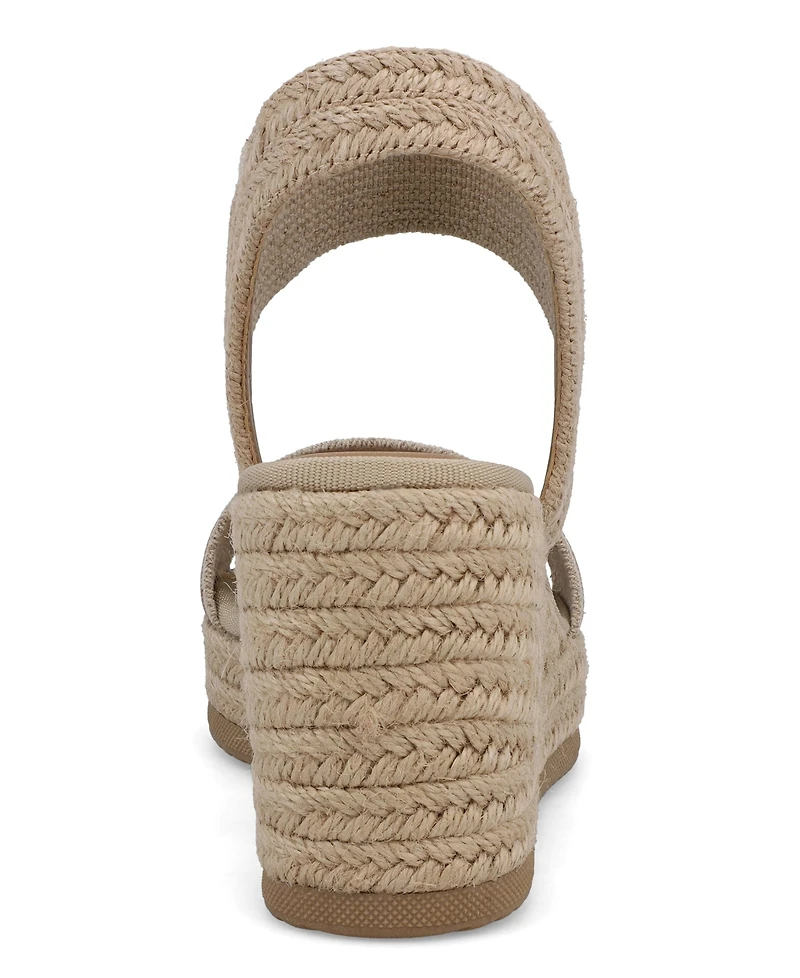 Mia Women's Brittni Round Toe Wedge Sandals