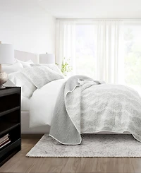 ienjoy Home Distressed Diamond Reversible 3-Pc. Lightweight Quilt Set, Full/Queen