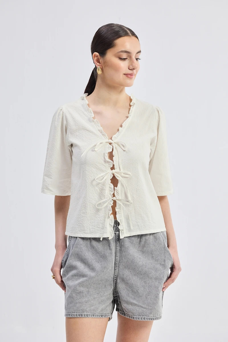 Reistor Women's Relaxed Fit Top With Ruffles and Front-Ties Cream