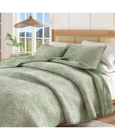 Linery & Co. Cotton Stitched Reversible Floral 3 Piece Scalloped Quilt and Sham Set