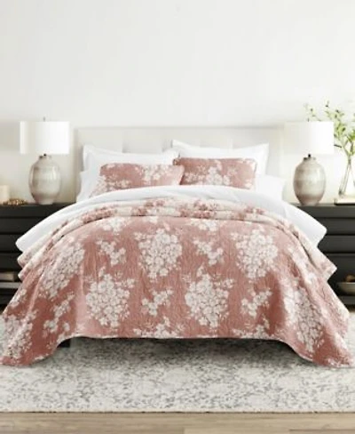 Ienjoy Home Distressed Bouquet Reversible Quilt Sets