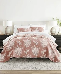 Ienjoy Home Distressed Bouquet Reversible Quilt Sets