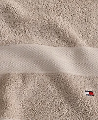 Tommy Hilfiger Home Modern American Solid Cotton Bath Towel, 30" x 54"
