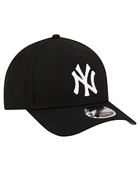 New Era Men's Black New York Yankees Player Replica 9FORTY Adjustable Hat