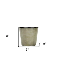 Durable Plastic Round Pot Planter for Indoor and Outdoor Use