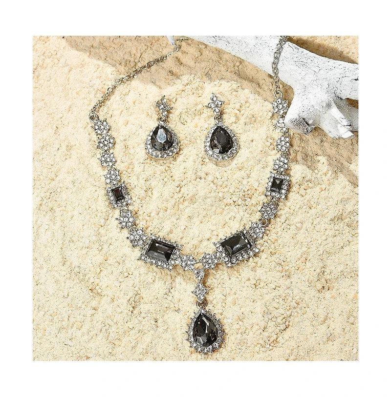 Sohi Women's Silver Plated Designer Stone Jewellery Set
