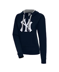 Antigua Women's Navy New York Yankees Victory Pullover Hoodie