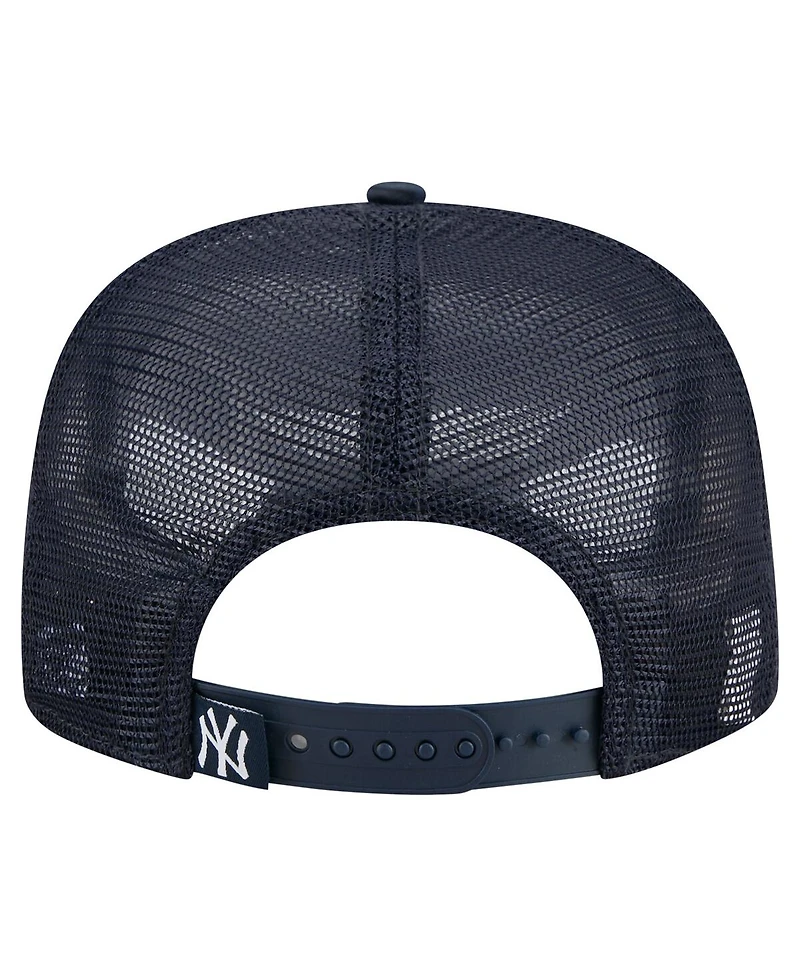 New Era Men's Navy New York Yankees Retro Satin Script Golfer Adjustable Hat