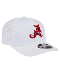 New Era Men's White Alabama Crimson Tide Perform Vault 9SEVENTY Stretch-Snap Hat
