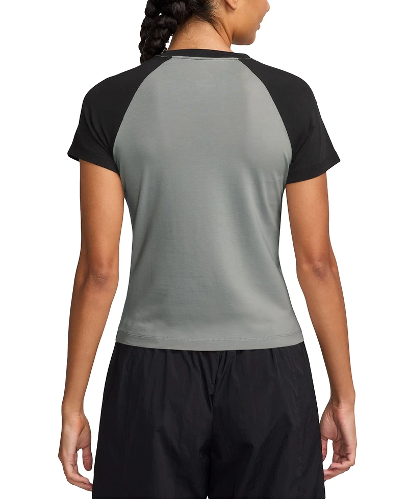 Nike Sportswear Women's Chill Knit Slim Graphic T-Shirt