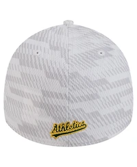 New Era Men's White Athletics Graded 39THIRTY Flex Hat