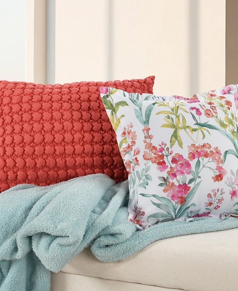 J by Queen Bold Cozy Throw, 70" x 50"
