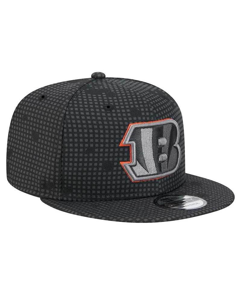 New Era Men's Black Cincinnati Bengals Midnight Ink Pop Outline 9FIFTY Snapback Hat