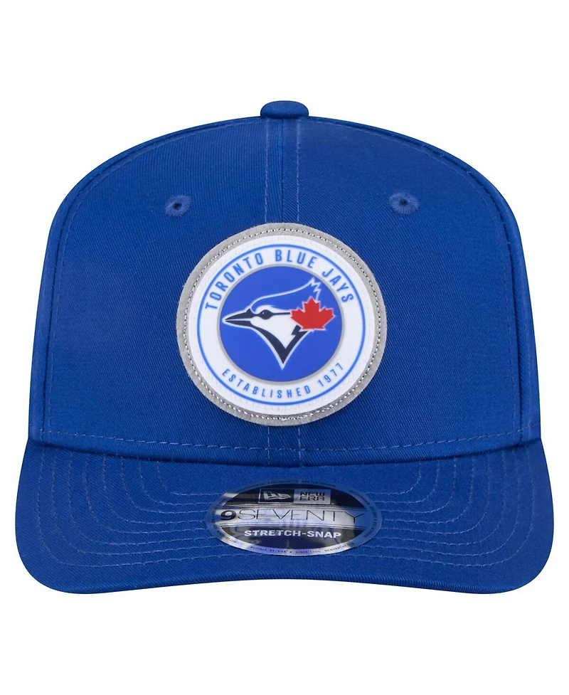 New Era Men's Royal Toronto Blue Jays Circle Patch 9SEVENTY Stretch-Snap Hat