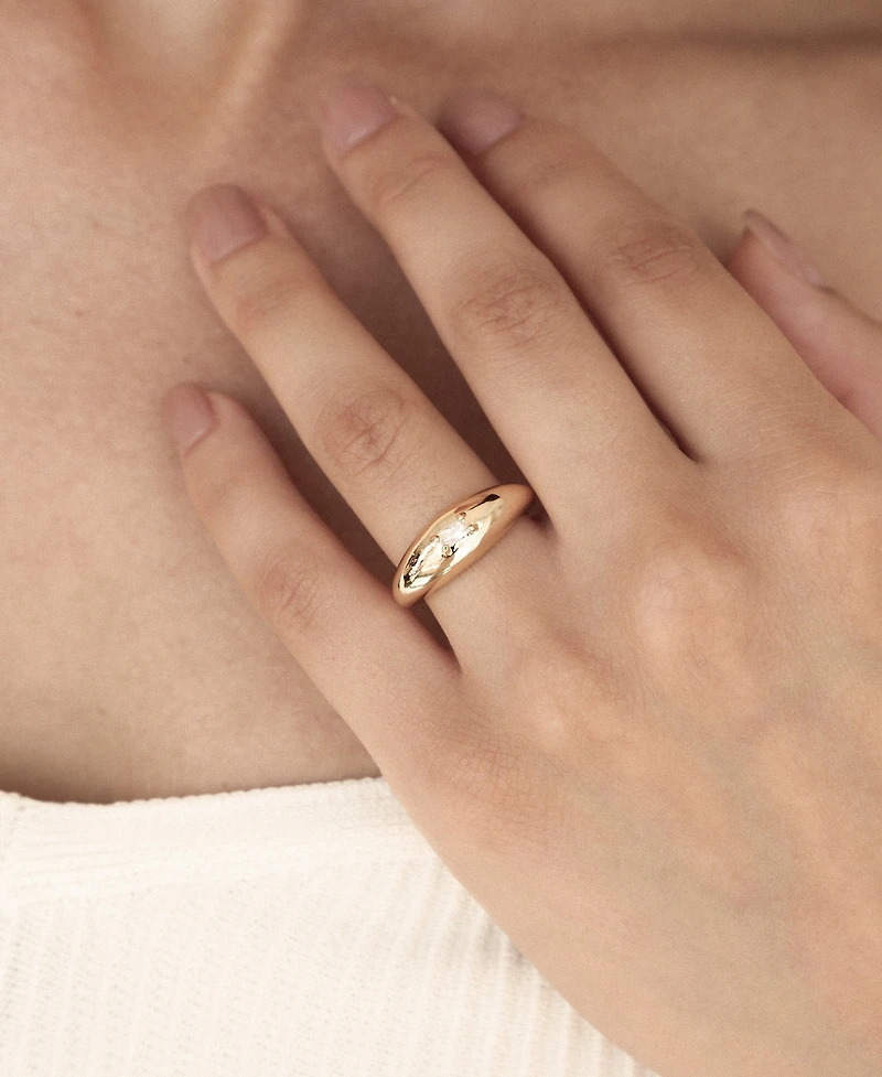 Ettika Oval Dome Baguette Ring