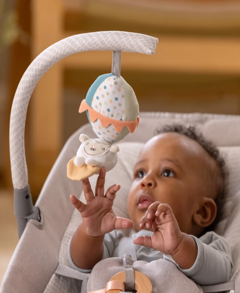 Ingenuity Infant Keep In Motion Automatic Baby Rocking Seat