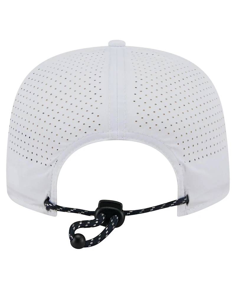 New Era Men's White New York Yankees Perforated Golfer Snapback Hat