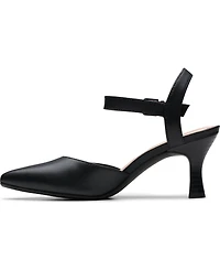 Clarks Collection Women's Kataleyna Cora Pointy Toe Pumps