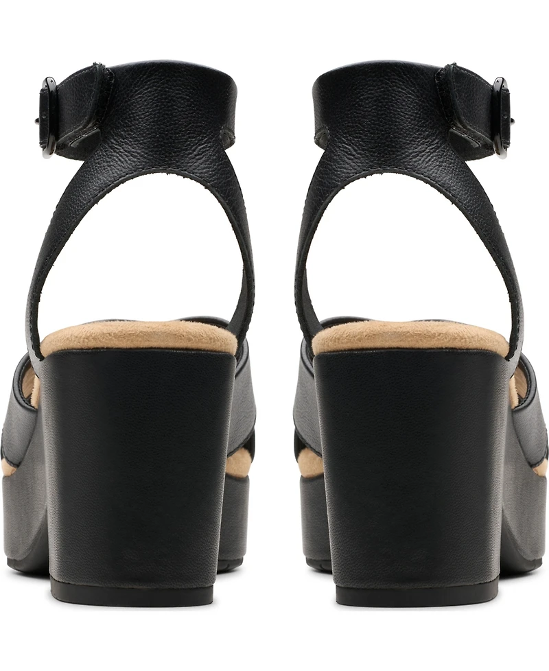Clarks Collection Women's Nerisa Wedge Sandals