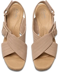 Clarks Collection Women's Nerisa West Wedge Sandals
