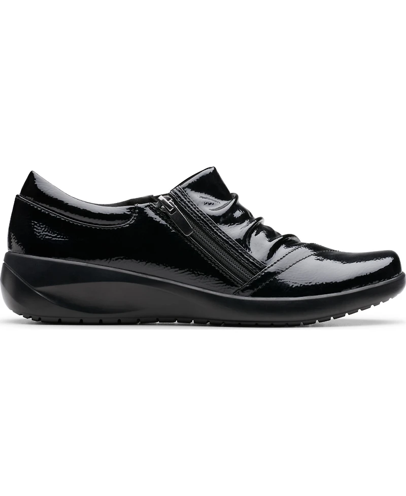 Clarks Women's Kaetlyn Mila Round Toe Flats