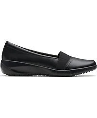 Clarks Women's Kaetlyn Rhea Round Toe Loafers