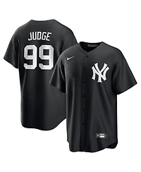 Nike Men's Aaron Judge Black New York Yankees Lights Out Replica Player Jersey