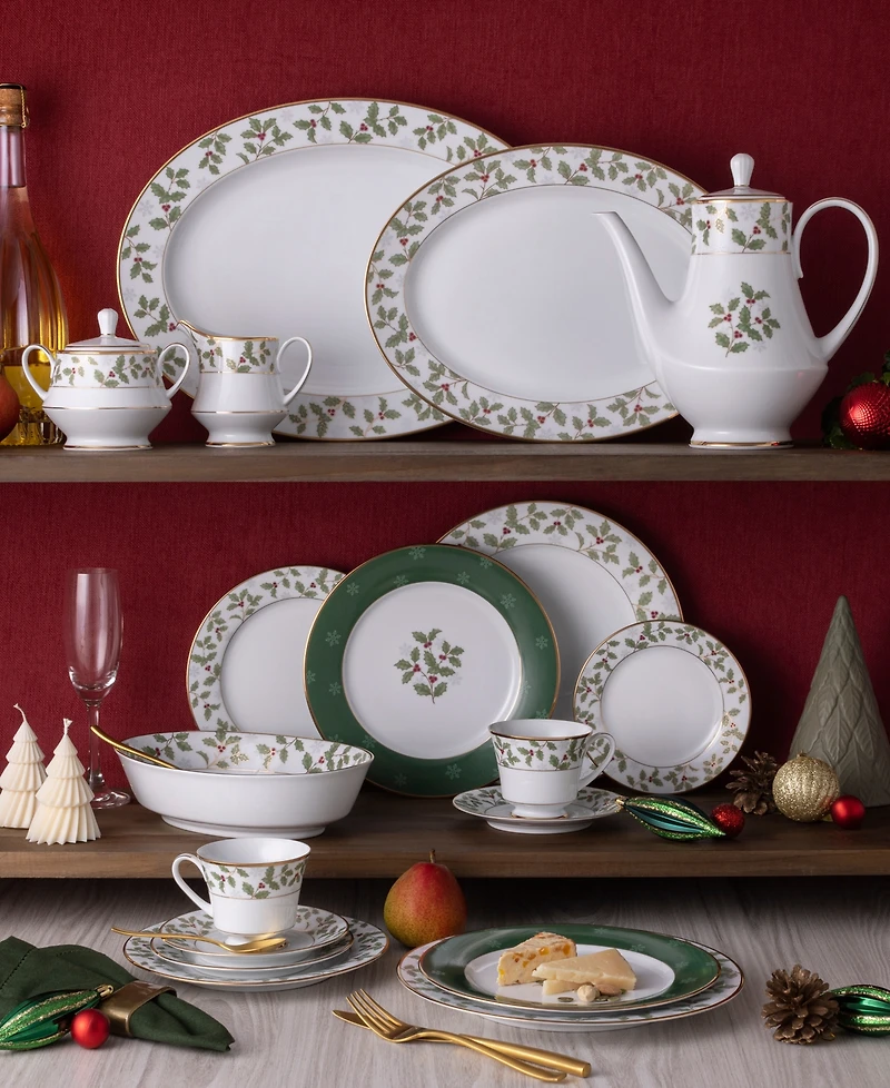 Noritake Holly & Berry Gold Covered Vegetable Bowl