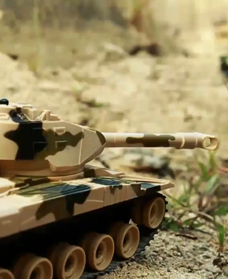 Jupiter Creations Remote Control Vehicles Dueling Battle Tanks Set