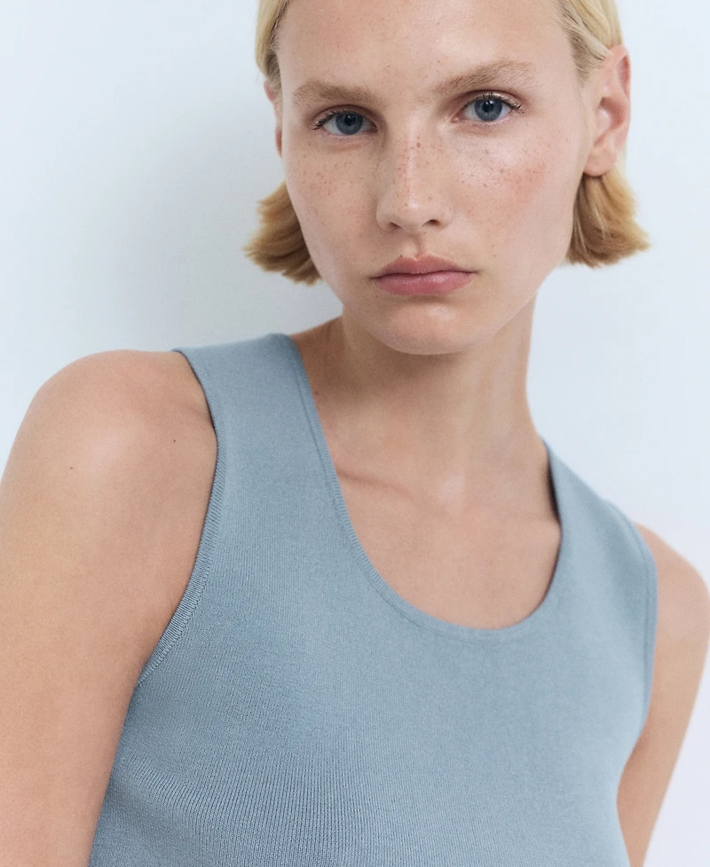 Mango Women's Low-Cut Knitted Crop Top