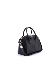 Pre-Owned Givenchy Small Antigona Bag Leather