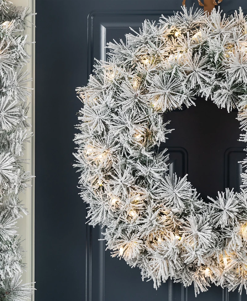 Glitzhome 24" Pre-Lit Snow Flocked Pine Christmas Wreath