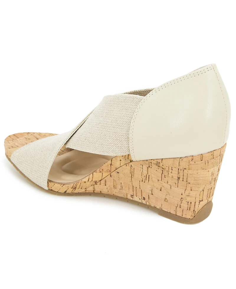 Kenneth Cole Reaction Women's Gelena Stretch Wedge Sandals