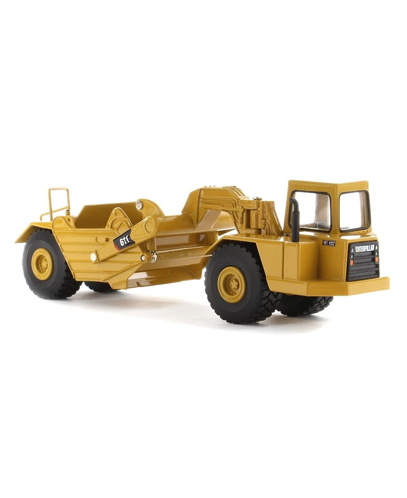 1:64 Cat 611 Wheel Tractor Scraper