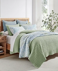 Levtex English Forest Reversible 2-Pc. Quilt Set, Twin/Twin Xl